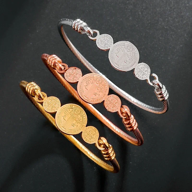 Stainless Steel Saint Benito C - Al Ain Jewelry & Watches Exhibition 2025 recensione e prezzo